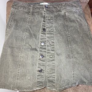 Green denim skirt